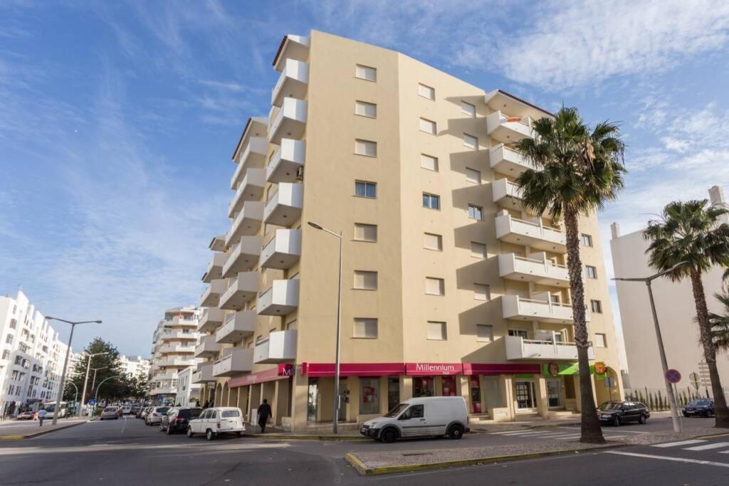 Apartamento Millenium Vista Mar- 2 Passos Da Praia Quarteira Exteriér fotografie
